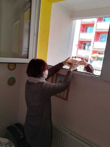 Obědy pro 32 znevýhodněných dětí