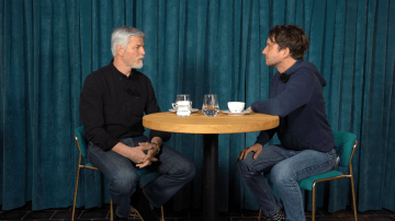 „Když jste v boji, strach jde stranou,“ říká generál Petr Pavel v (NE)BLÁZNI